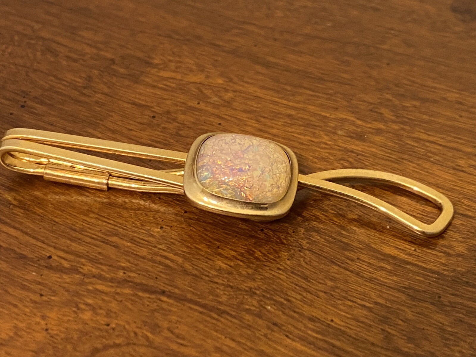 Vintage Cabochon Rectangular Pink Stone Gold Tone… - image 1