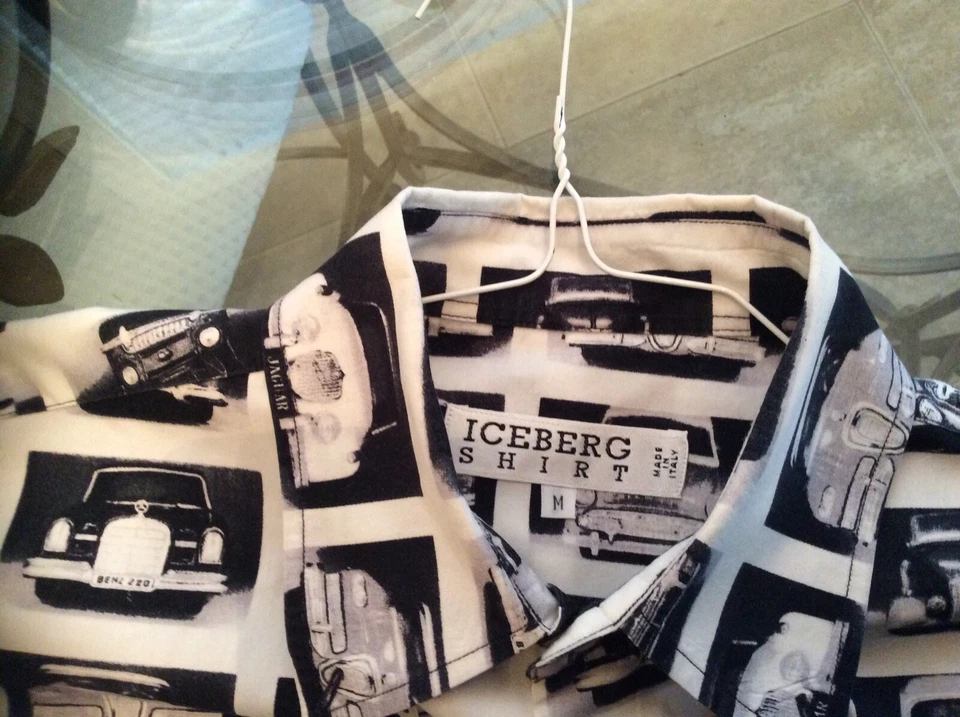 Camisa ICEBERG Designer Branca/Preta TODOS Carros Vintage edição limitada colecionadores M - Imagem 3 de 4