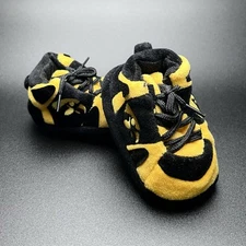 University of Iowa Hawkeyes NCAA Baby 1st Slippers Comfy Feet 0-9 mo.