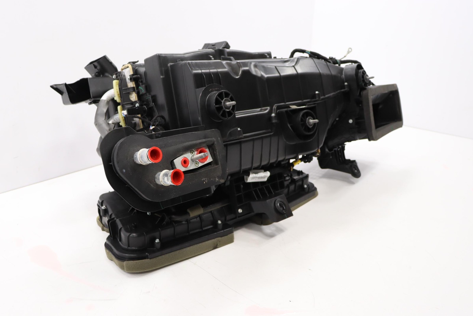 2014 - 2024 MASERATI QUATTROPORTE HVAC A/C HEATER BLOWER HOUSING OEM 670036837
