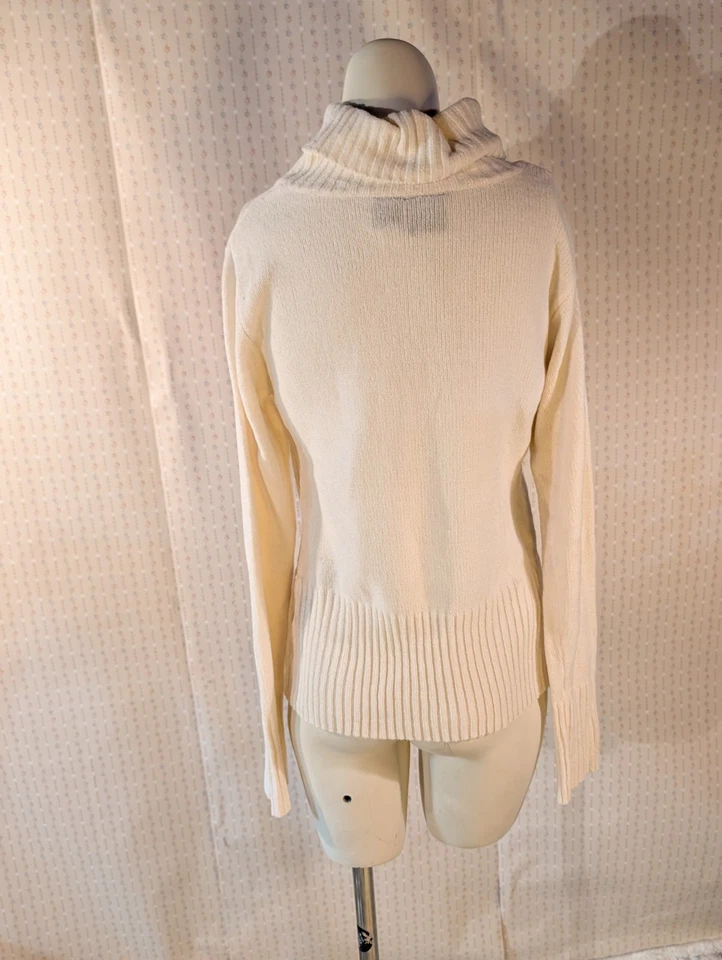 Suéter Vintage Terciopelo Cuello Alto S Capucha Blanca Brillante Super Suave Largo Casa de Campo Foto 4 de 4