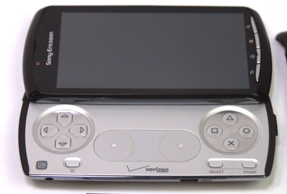 Smartphone Sony Ericsson Xperia Play R800x RARO con Batería LEER PARA CICLOS DE REPARACIÓN Foto 2 de 4