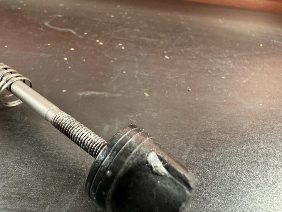 Pincho de liberación rápida trasero MAVIC KSYRIUM SOLO #18 Foto 3 de 4