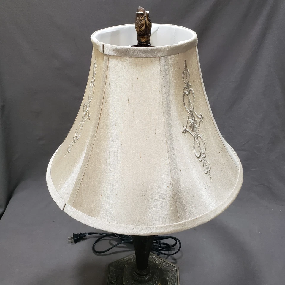 Винтажная настольная лампа и абажур декоративные 25 дюймов бронзовая отделка головы льва розы викторианский декор - Изображение 3 из 4