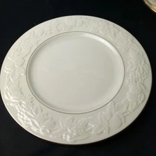 LENOX FRIUTS OF LIFE DINNER PLATE