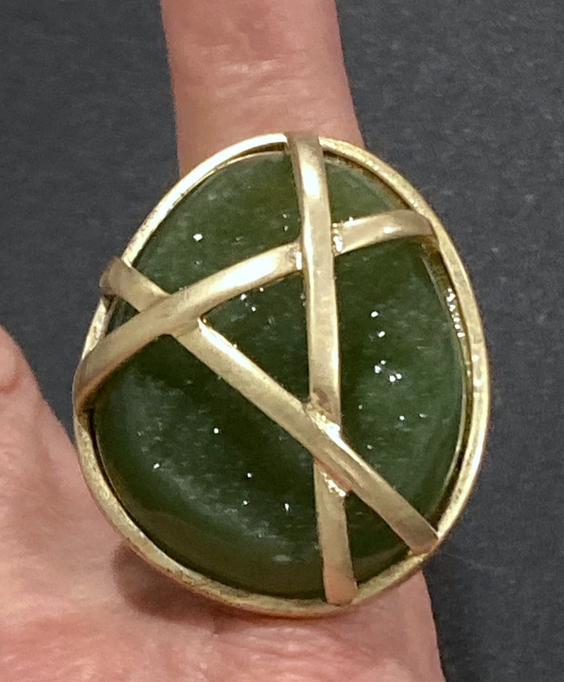 Nuevo Anillo RARO Sheila Fajl Brillante Verde Aventurina Geoda Modernista AUDAZ Talla 10 Foto 2 de 4