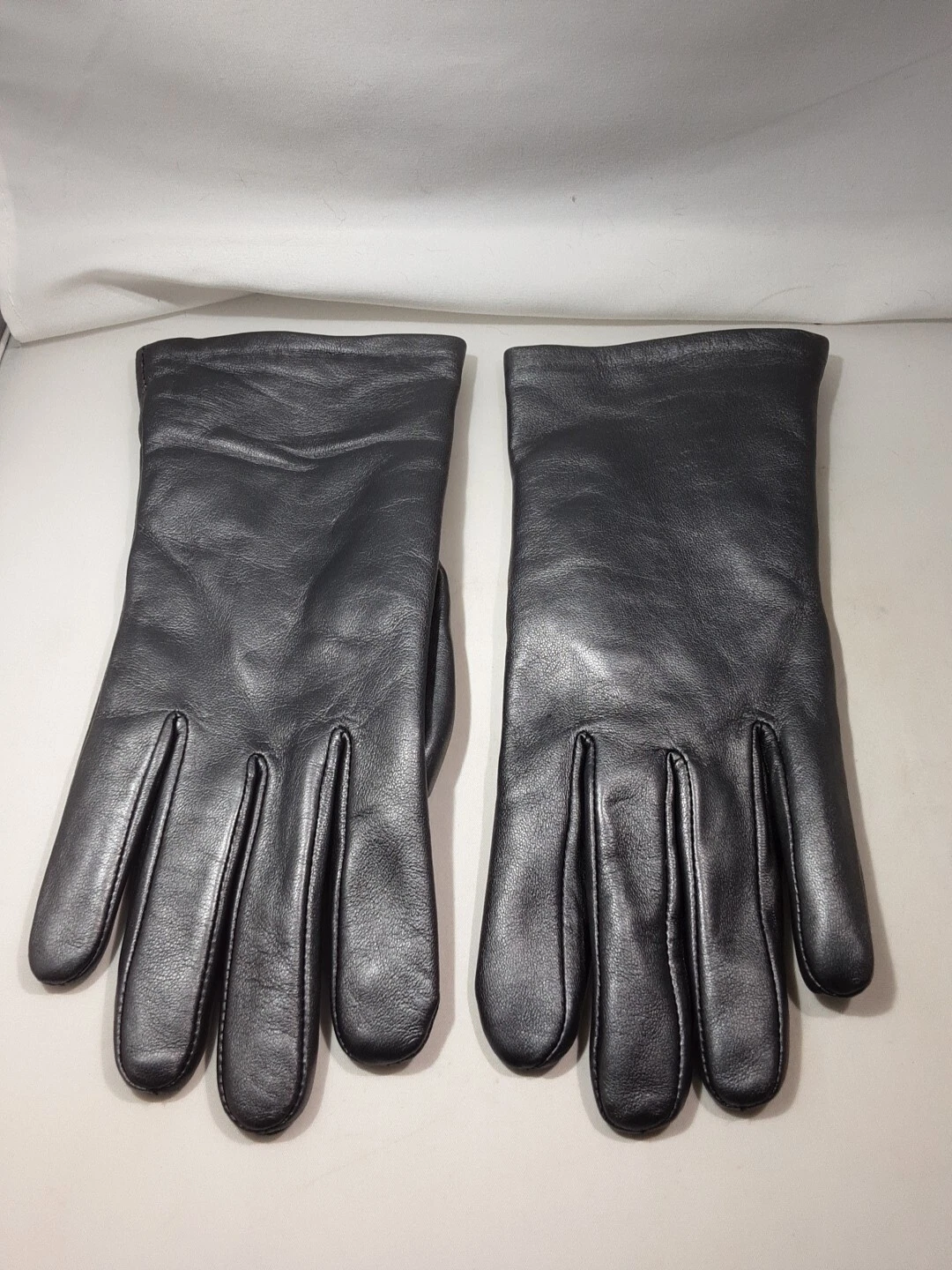 Wmns ARIS Metallic Gray Leather Gloves L/XL. NWOT