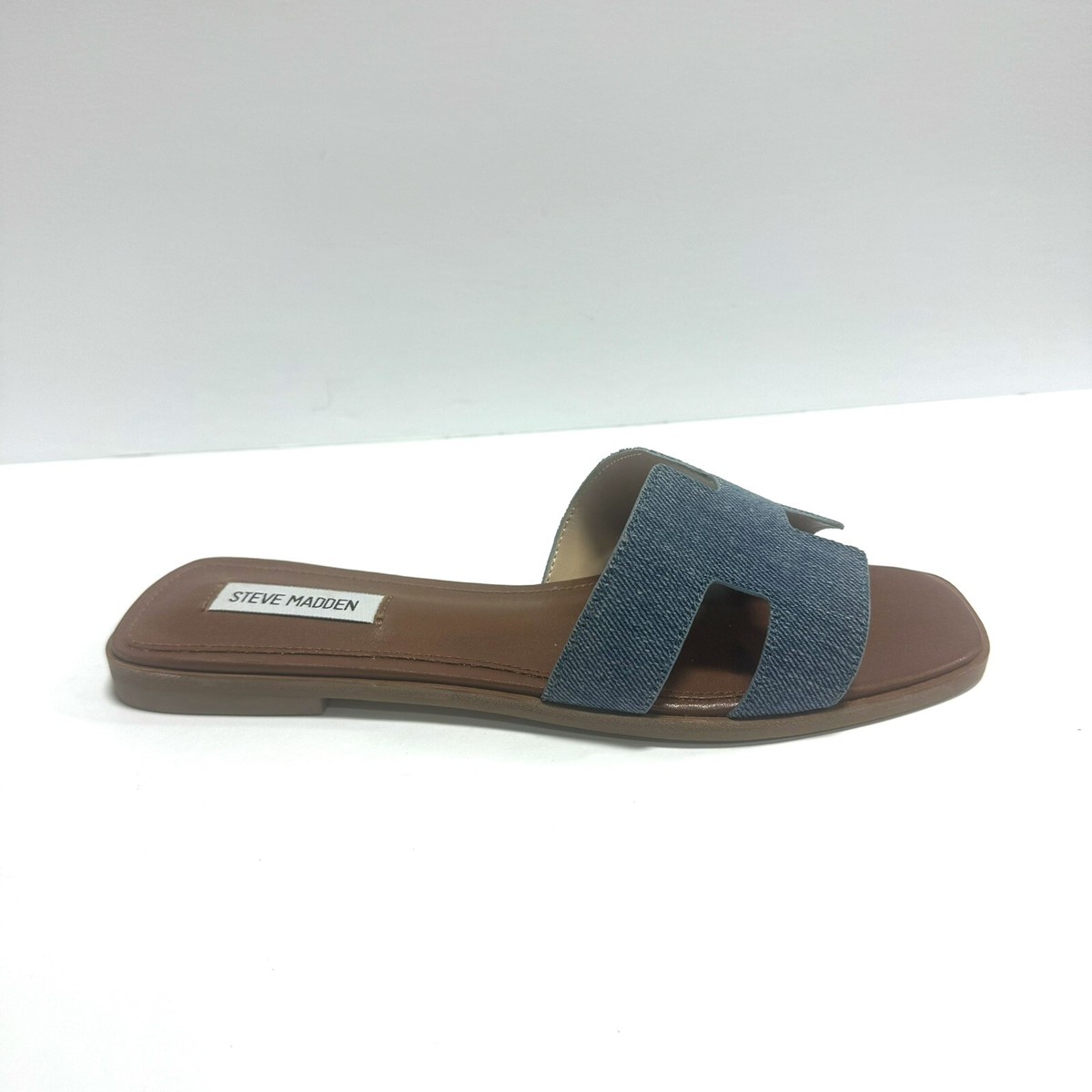 Steve madden  Hadyn フラット サンダル Amazon.com | Steve Madden Women's Hadyn Sandal, Black