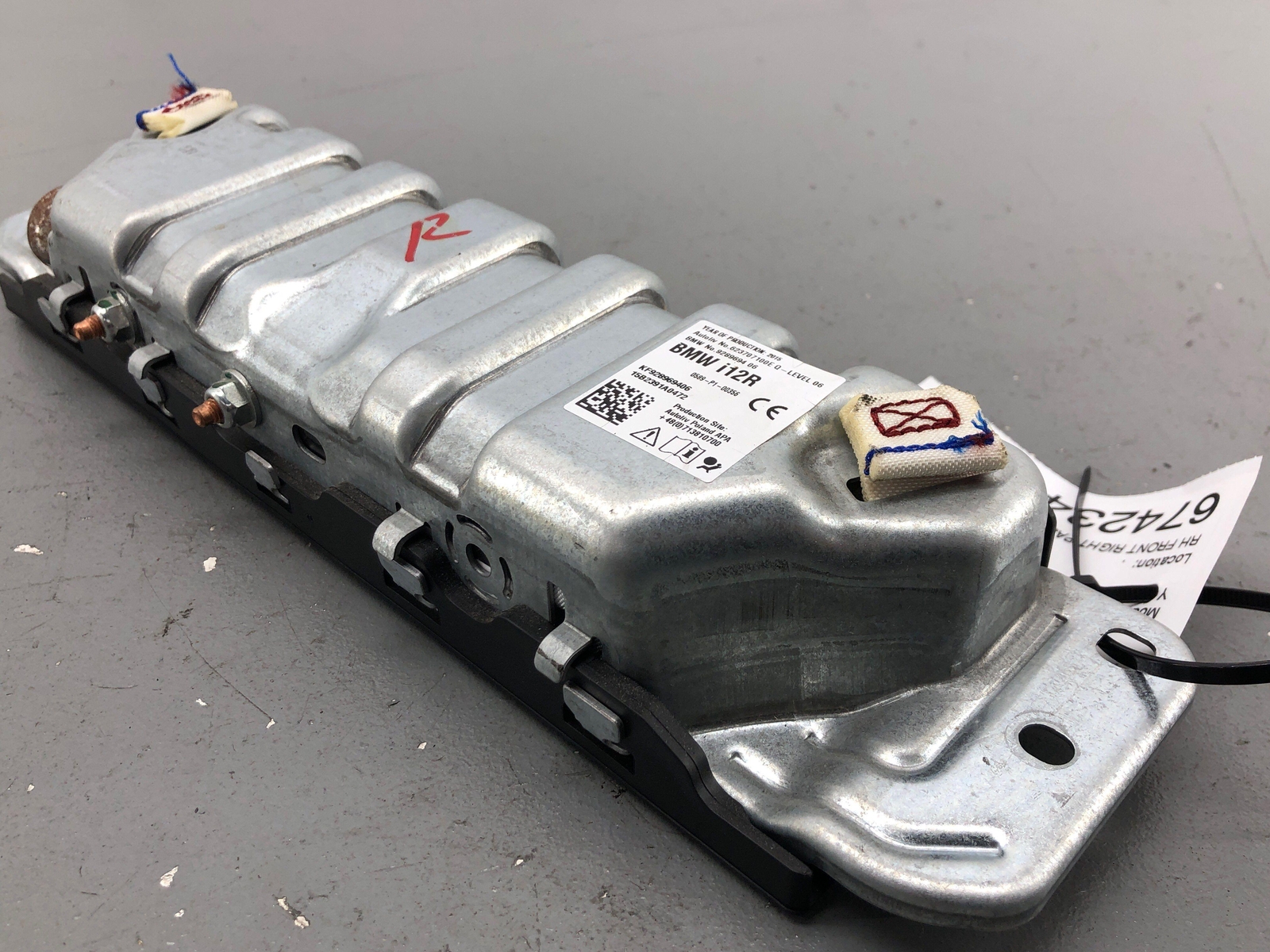 2014-2019 BMW I8 FRONT RIGHT PASSENGER KNEE AIRBAG 9289694 OEM