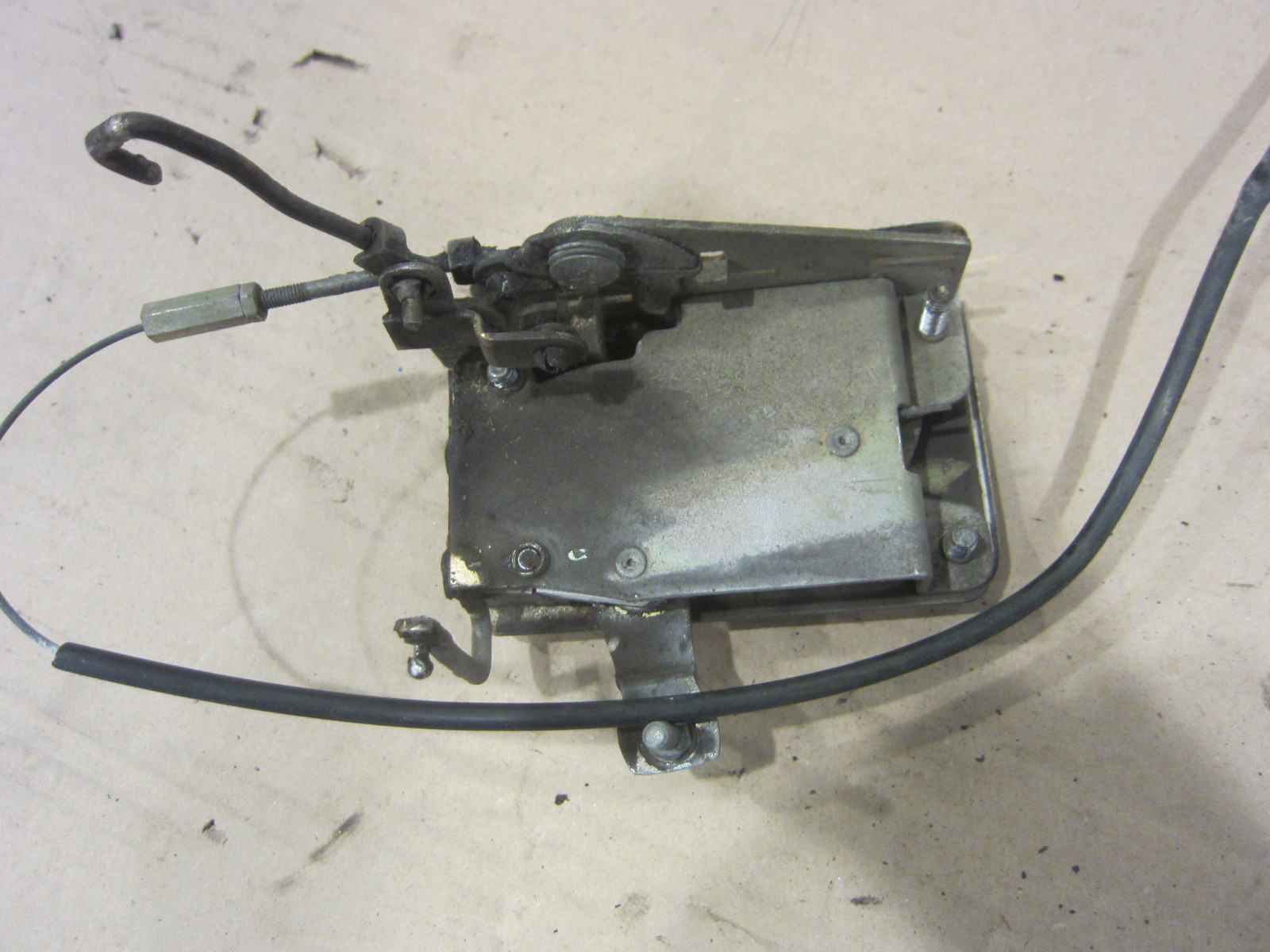 Ferrari Mondial - LH Door Lock With Cable - P/N 61775500