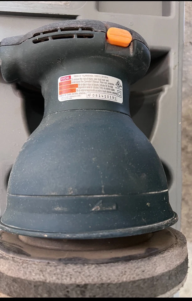 Búfer orbital Ryobi RB60 6" con estuche 120V eléctrico con cable Foto 2 de 3