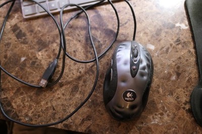 Logitech MX518 Wired Optical Gaming Mouse High Precision, 1600DPI,Classic Design