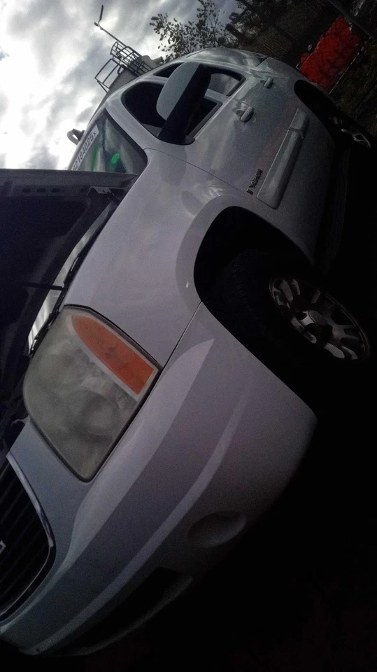 Módulo de control de carrocería usado se adapta a: 2008 GMC Yukon Body Control BCM Under Steering Co Foto 4 de 4