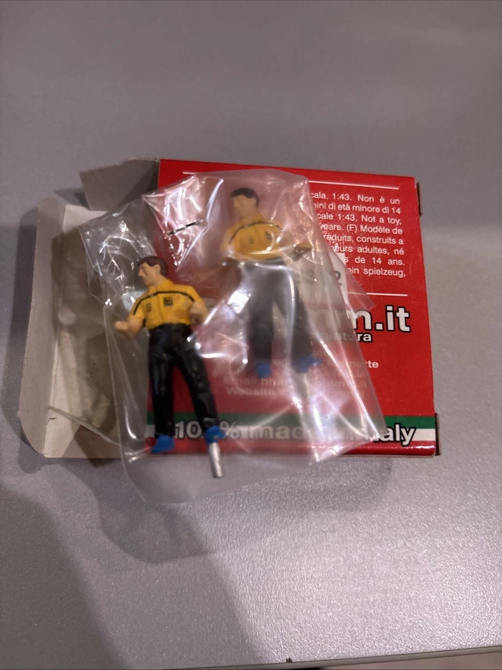 FIGURINI MECCANICI (2) Ferrari 1981 1/43 Brumm  P004F - Immagine 4 di 4