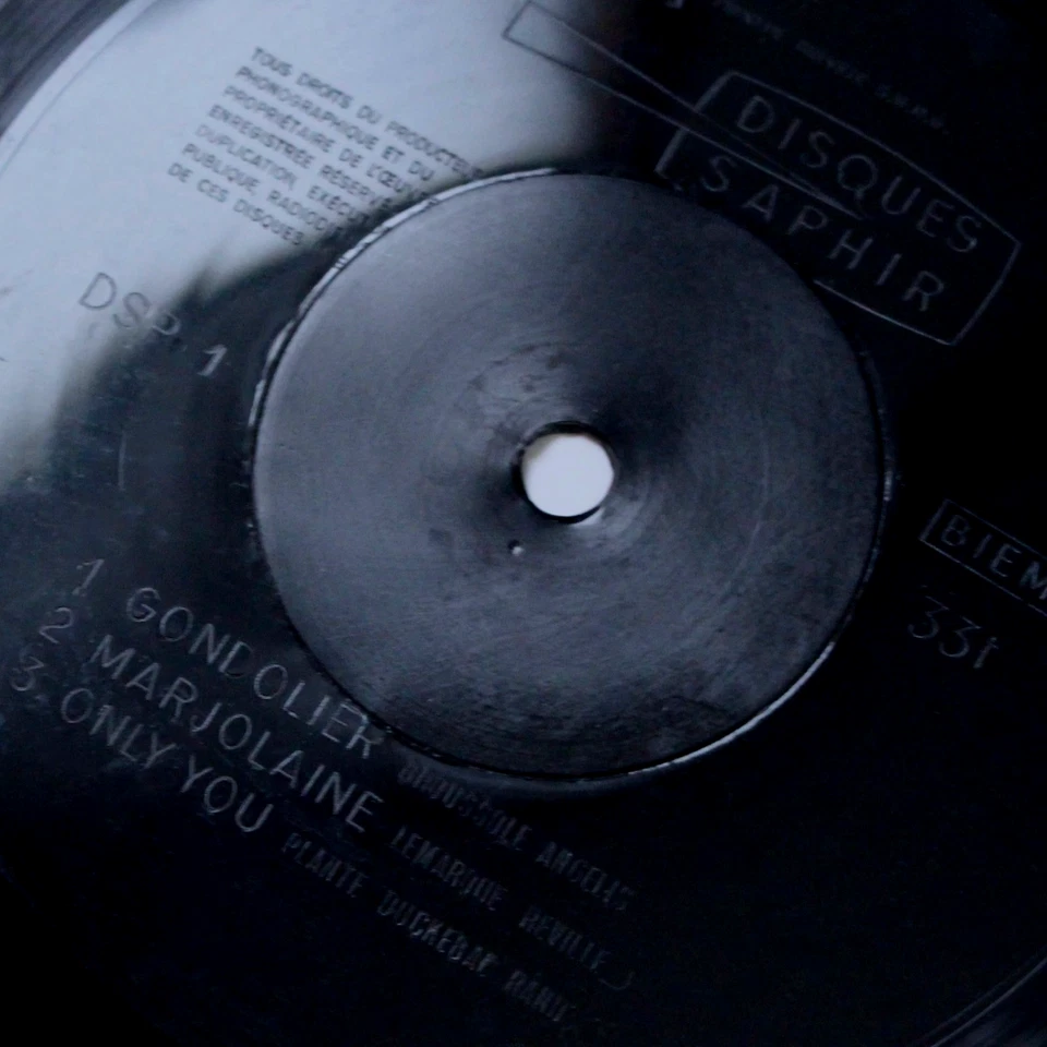 BEAUTIFUL 1956 BRIGITTE BARDOT COVER 7" VINYL FLEXI DISC VERY RARE - Image 4 of 4