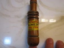 Vintage wooden Faulk's Lake Charles, LA WA-33 4 1/2" 2 x Intl CHAM Duck call EUC
