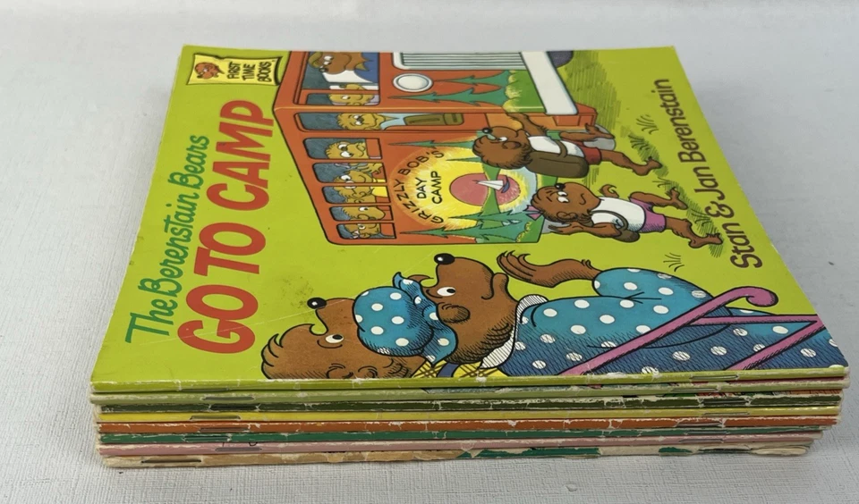Lot Of 8 Berenstain Bears Paperback Books By Jan & Mike Berenstain - Image 2 of 4