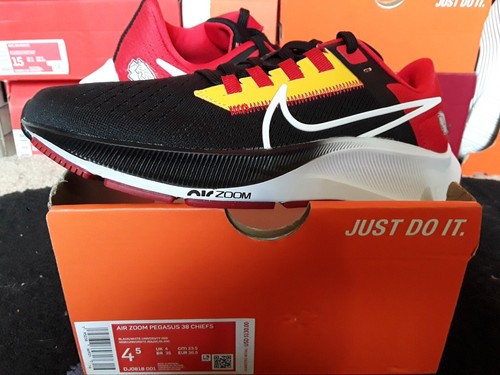 chiefs nike pegasus