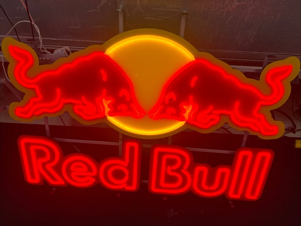 RED BULL LETRERO DE BARRA LED HOMBRE CUEVA GARAJE DECORACIÓN LUZ RED BULL BEBIDA ENERGÉTICA 27x 39 Foto 2 de 4
