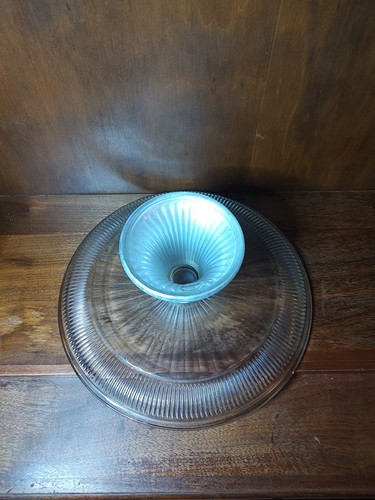 Leslie Painted Glass~Pedestal Cake Plate W/Lid Beautiful Silver Design - Picture 3 of 7