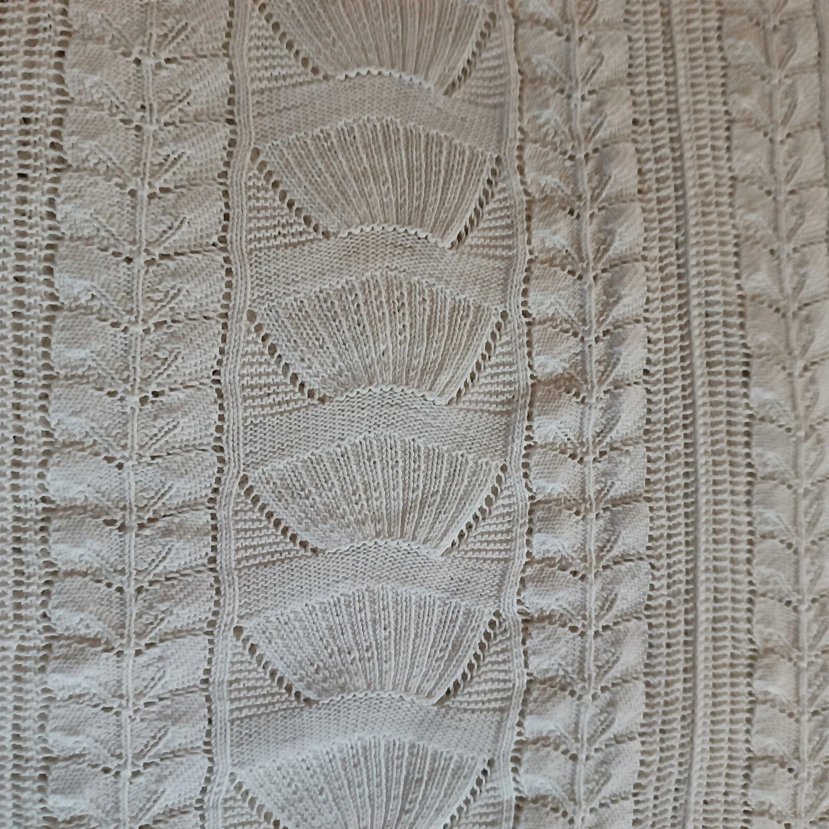 Couvre-lit Au Crochet Fait Main - Ivoire/Beige - Taille Double (190x200 Cm) - Occasion