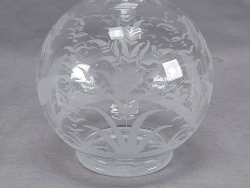 Late 19th Century British Stourbridge Engraved Bellflowers Flint Glass Decanter - Picture 8 of 16
