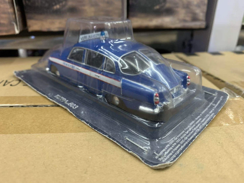 IXO 1:43 TATRA 603 Coche de Policía DieCast Modelo Colección Juguete Foto 3 de 3