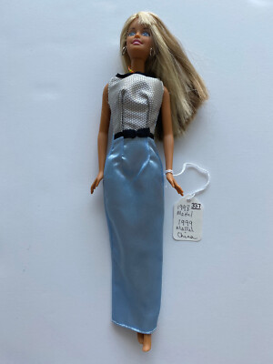 1999 Vintage Barbie Cali Girl With Two Tone Blue & Gray Dress Mattel