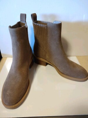 Dolce Vita Women's Farlin Chelsea Suede Bootie Mushroom