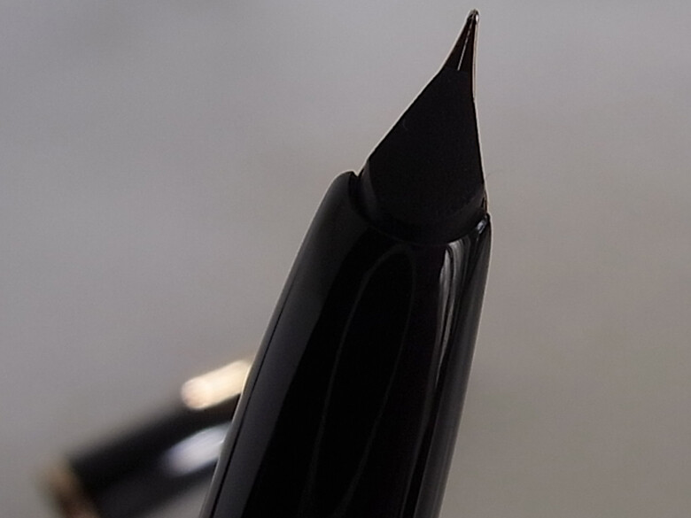 Montblanc 32 Fountain Pen Black 14C EF Wing Nib | eBay