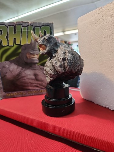 BOWEN DESIGNS MARVEL RINOCERONTE MINI BUSTO STATUA EDIZIONE LIMITATA N. 4374 di 6000 RARO! - Foto 10 di 24