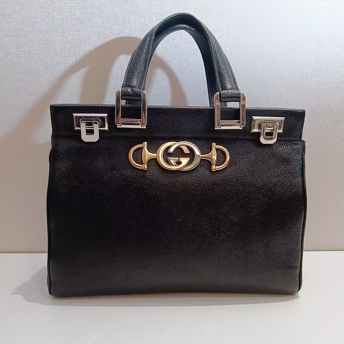 Gucci Zumi Small Black Grainy Leather Top Handle Tote Crossbody