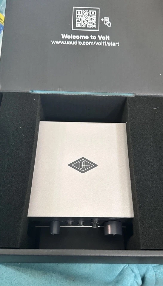 Universal Audio Volt 1 USB 2.0 Audio Interface in excellent condition DSP UAD - Image 2 of 4