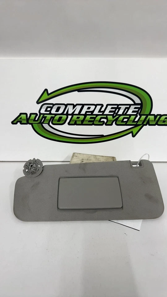 Chevrolet Trax 2014-16 parasol LH (sin iluminación) negro interior Foto 2 de 4