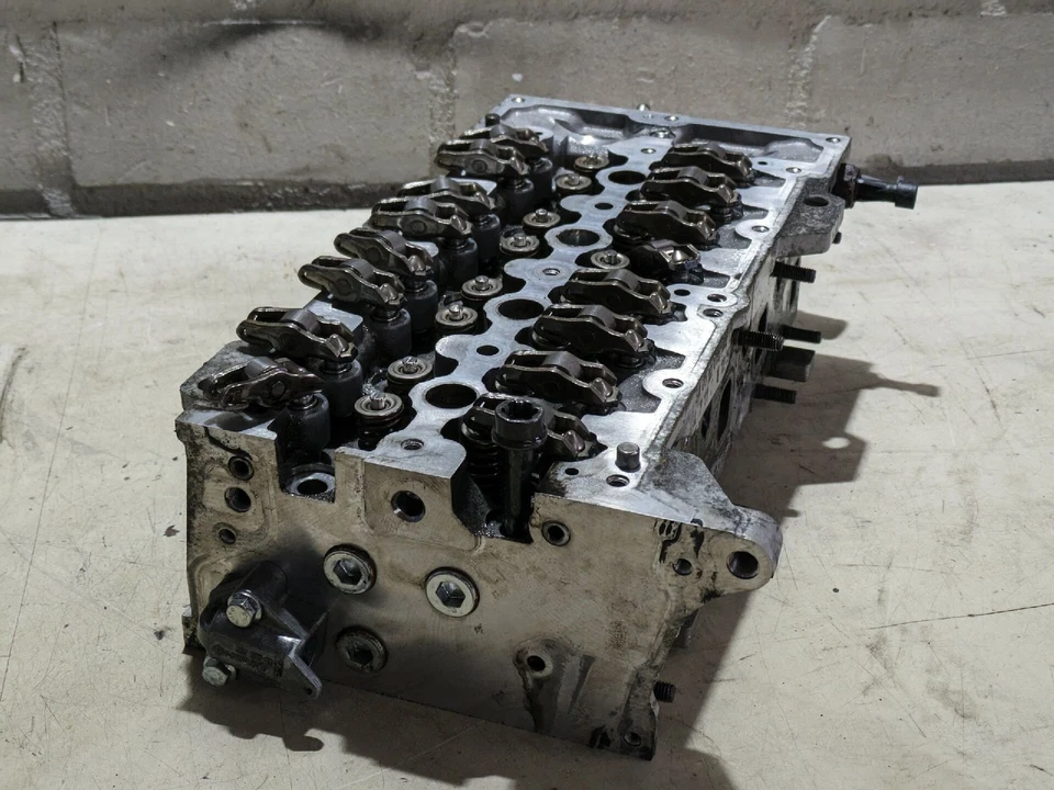 Cylinder head 5518859S Opel Meriva 1.3 CDTI DPF 55 KW 75 hp 202674 km - Image 3 of 4