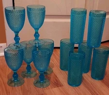 Vintage Acrylic Diamond Cut Blue Drinking 6 Footed Goblets 6 Tumblers Plastic 