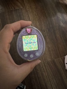 【新品/レア品】 TAMAGOTCHI 4U＋ Anniversary Ver． Tamagotchi 4U+ Anniversary Ver Royal Purple Digital Pet Toy