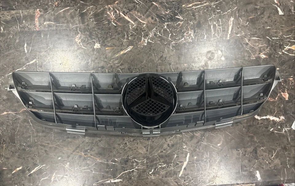 ✅ MONTAJE REJILLA PARACHOQUES DELANTERO MERCEDES W209 CLK350 CLK550 2006-2009 A2098800223 Foto 4 de 4