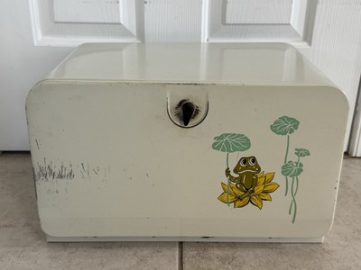 Frog Lilly Pads BeautyBox VTG 70s Bread Box NEIL Kitschy Yellow/White Retro Rare
