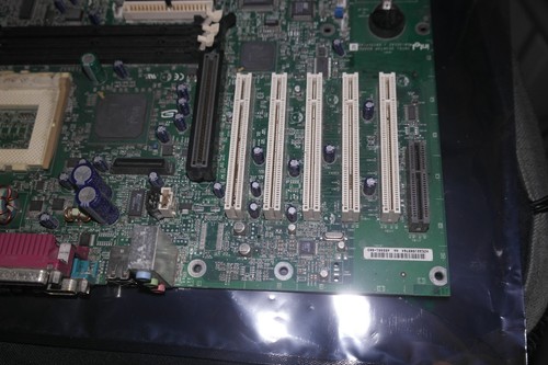 INTEL D815EEA2 ATX Socket 370 Motherboard AGP PCI audio WORKING - Picture 12 of 16