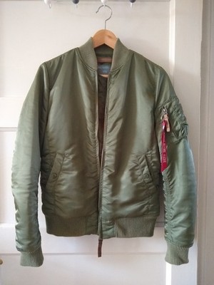 ALPHA INDUSTRIES Bomberjacke, Größe S, grün / Schnitt: Slim Fit 