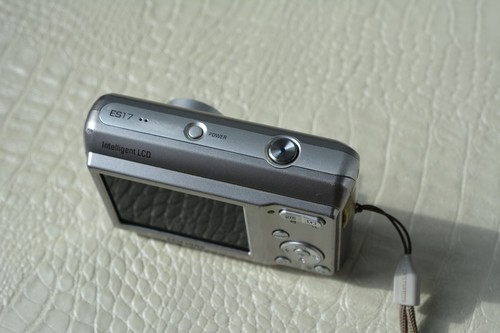 Samsung ES17 12.2MP Digital Camera Silver - Tested & Working +SD Card - Picture 12 of 21