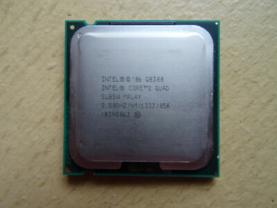 Intel Core 2 Quad Q8300 - 2.5 GHz LGA 775 SLGUR CPU 1333MHz
