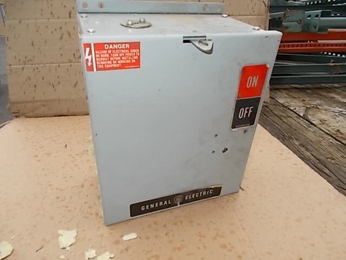 GE General ELectric DH322R 60A 240v Busway Buss Plug Disconnect