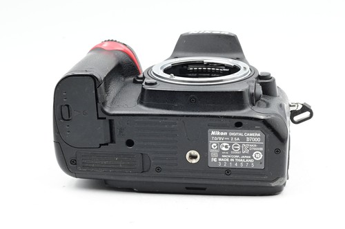Nikon D7000 16.2MP Digital SLR Camera Body #575 - Picture 7 of 8