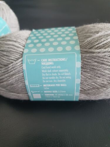 Baby Bliss Merino 4ply 4 x 50g Balls Pure Wool 4 Ply Grey Baby Knitting Wool - Picture 6 of 7
