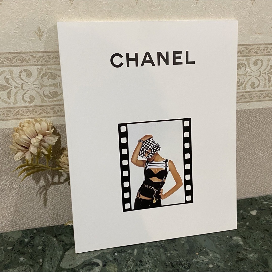 CHANELカタログ SPRING-SUMMER 1994 collection CHANEL Catalog SPRING-SUMMER 1994 Collection | eBay