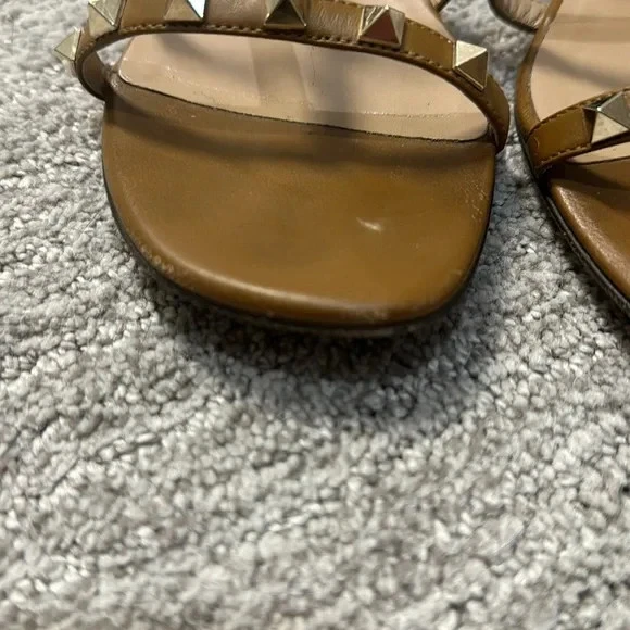 Valentino Rockstud 凉鞋 39 码 二手 — 第 4/4 张图片