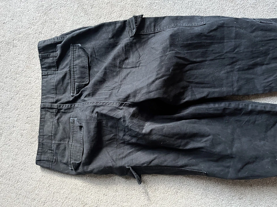 Pantalones cargo lisos H&M - para mujer talla 4 - negros - bolsillos cargo Foto 4 de 4