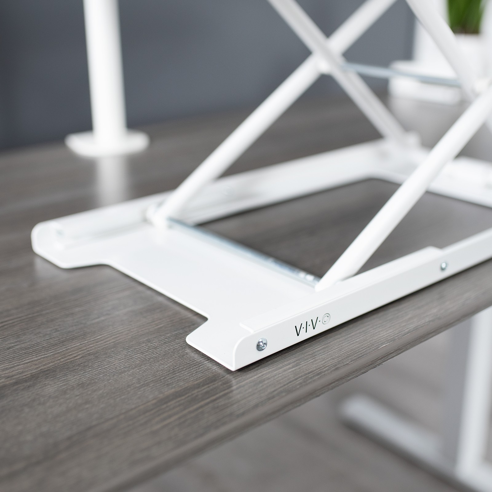 VIVO White Ergonomic Heavy-Duty Scissors Lift Keyboard and Mouse Riser 27"